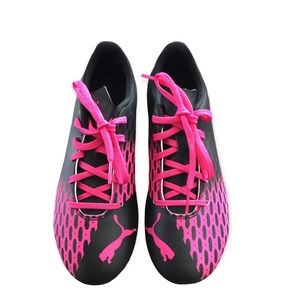 Brand New Puma Jr Spirit III Fuchsia Purple/Black Cleats Size 5